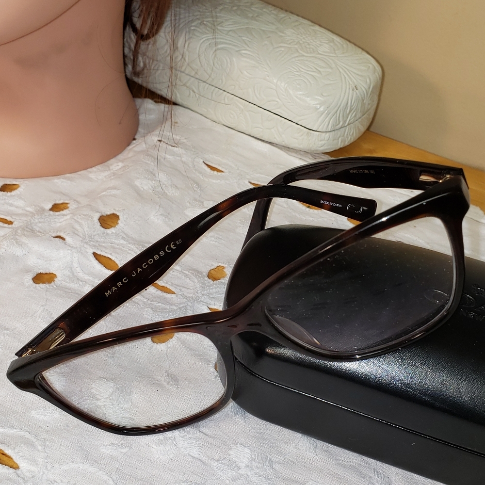 Marc Jacobs eye frames - Picture 6 of 15